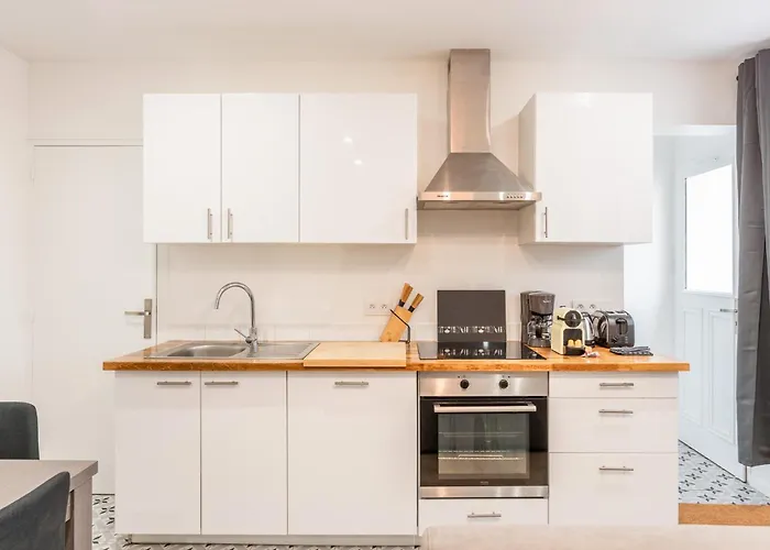 Charming House - 6 Guests - Buttes Chaumont Parc Διαμέρισμα *